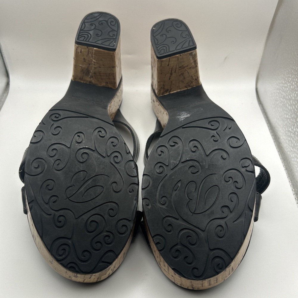 Brighton Black Leather Cork Wedge Sandals Silver Buckle Heels Size 8.5M Brazil - Picture 4 of 8
